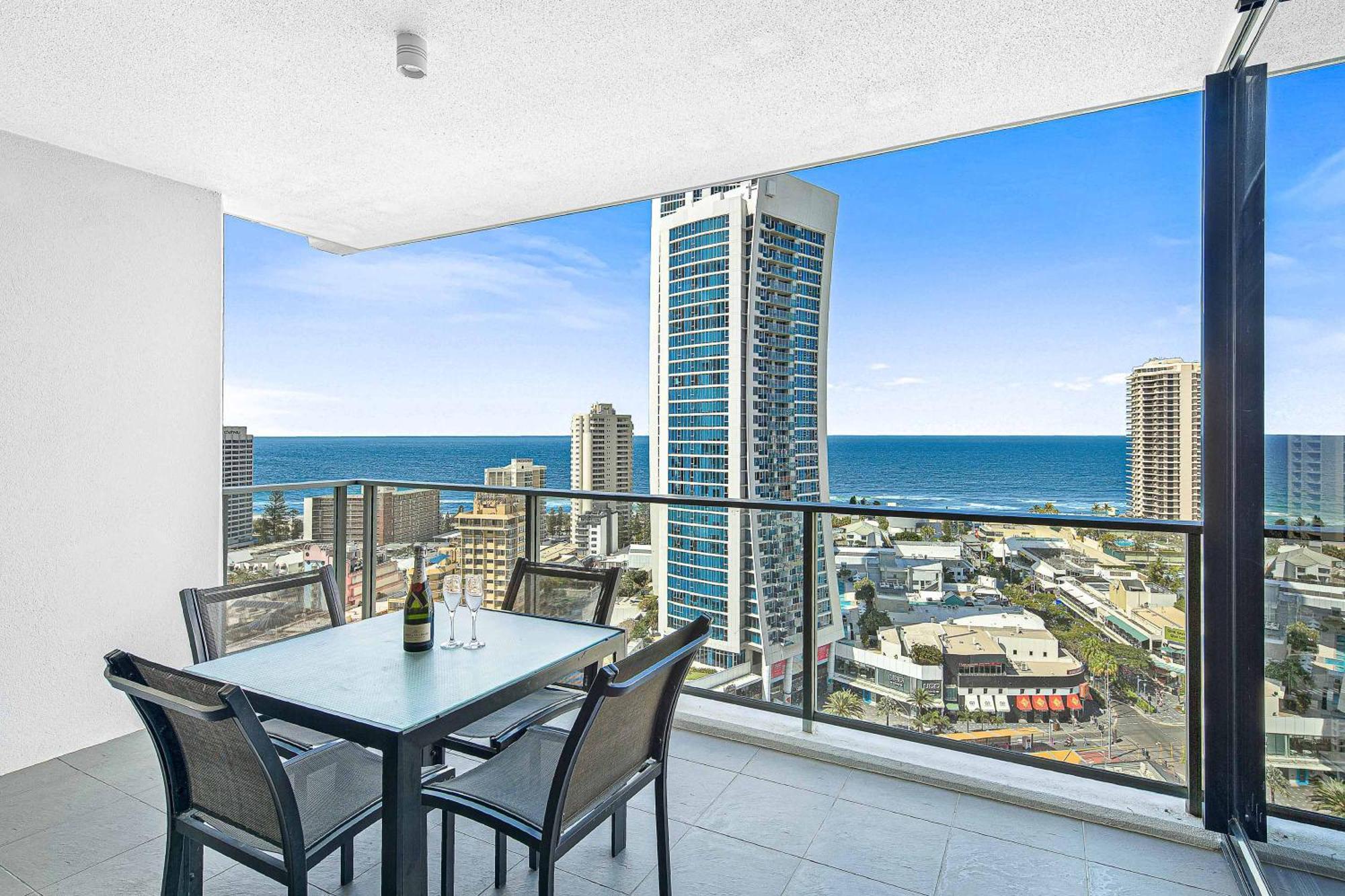 Holiday Holiday Circle On Cavill Apartments Gold Coast Camera foto