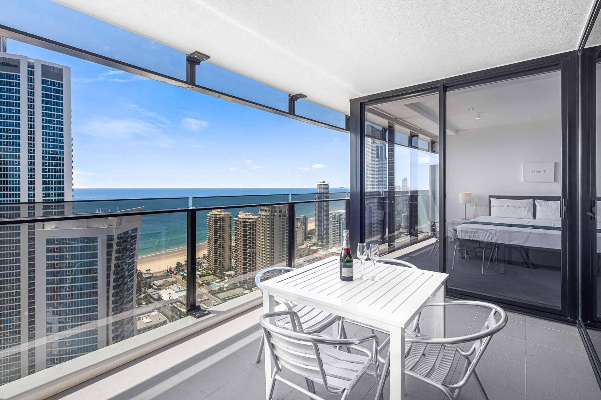 Holiday Holiday Circle On Cavill Apartments Gold Coast Camera foto